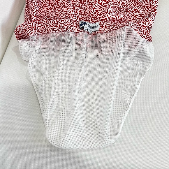 Trunks Surf & Swim shorts Trunks Size Large Red Asymmetrical Print Mesh Lined - Picture 9 of 11